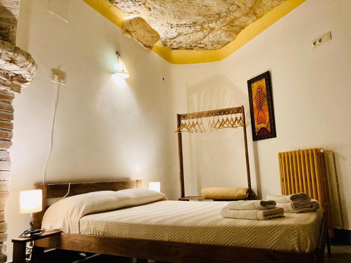 Casa Rural Cueva El Nido Касас-де-Фернандо-Алонсо Экстерьер фото